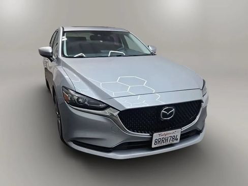 Used 2019 MAZDA MAZDA6 Touring FWD image 2