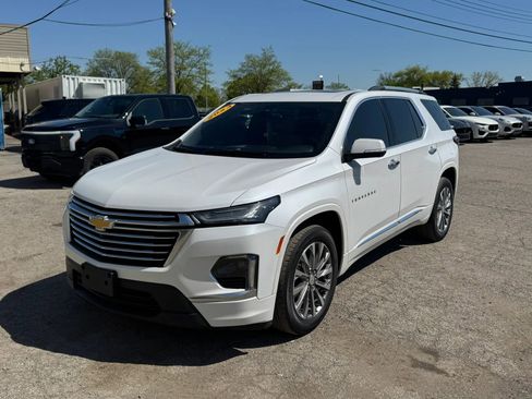 Used 2023 Chevrolet Traverse Premier AWD/4WD image 1