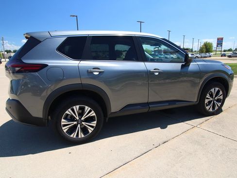Used 2023 Nissan Rogue SV AWD/4WD image 5