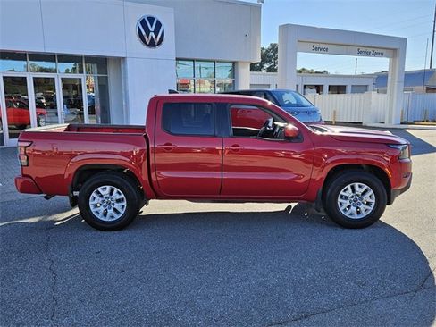 Used 2022 Nissan Frontier SV image 14
