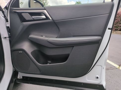 Used 2025 Mitsubishi Outlander SE AWD/4WD image 34