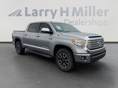 Used 2015 Toyota Tundra Limited w/ Limited Premium Package AWD/4WD image 7