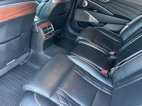 Used 2019 Kia K900 Luxury w/ VIP Package image 13