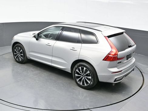 Used 2025 Volvo XC60 B5 Plus AWD/4WD image 38