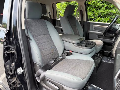 Used 2019 RAM 1500 Big Horn AWD/4WD image 34