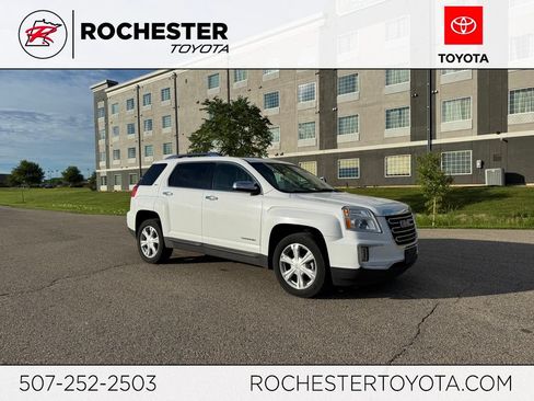 Used 2017 GMC Terrain SLT w/ Open Road Package AWD/4WD image 1