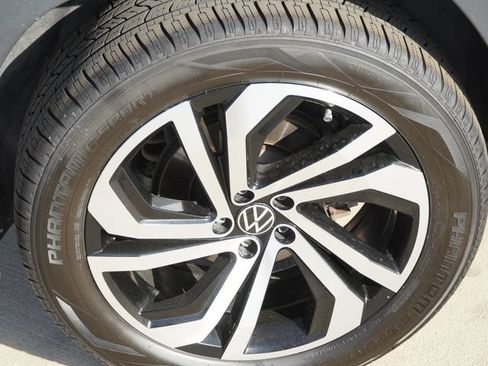 Used 2021 Volkswagen Atlas SEL Premium AWD/4WD image 11