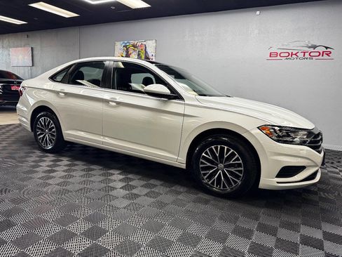 Used 2019 Volkswagen Jetta SE image 1