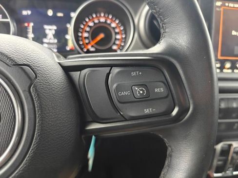 Used 2022 Jeep Wrangler Unlimited Sport S w/ Sun And Sound Package image 12