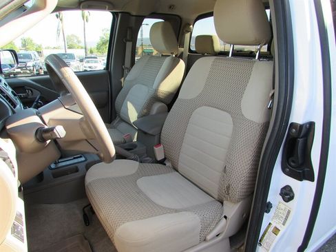 Used 2012 Nissan Frontier SV RWD image 10