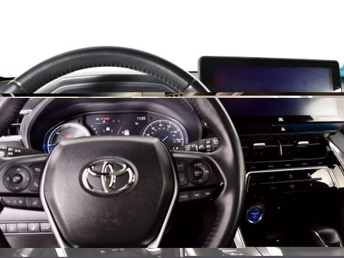 Used 2021 Toyota Venza Limited AWD/4WD image 15