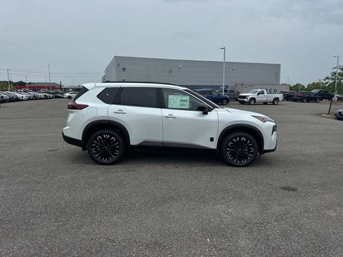 New 2026 Nissan Rogue Dark Armor FWD image 3