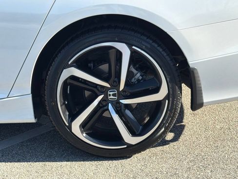 Used 2022 Honda Accord Sport image 16