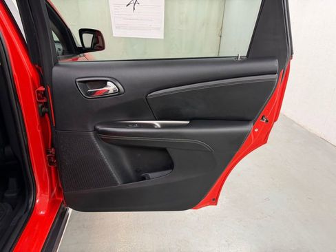 Used 2018 Dodge Journey Crossroad AWD/4WD image 14