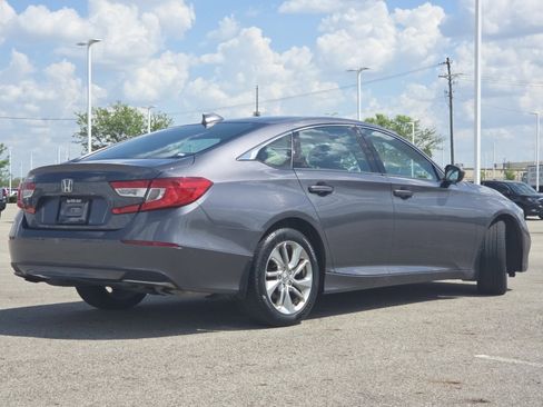 Used 2018 Honda Accord LX image 17