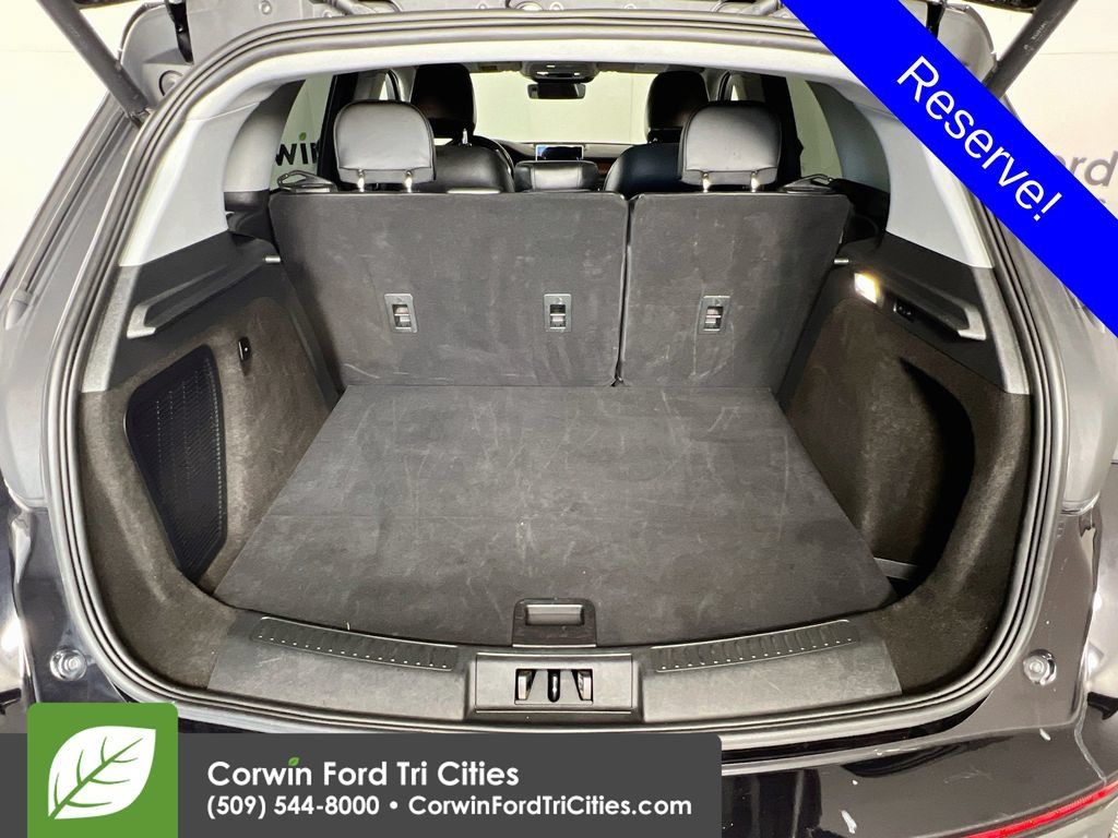 Used 2022 Lincoln Corsair Reserve w/ Equipment Group 201A AWD/4WD image 14