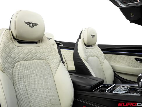Used 2021 Bentley Continental GT Mulliner AWD/4WD image 36
