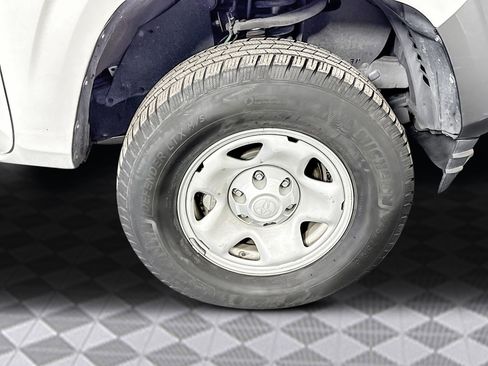 Used 2021 Toyota Tacoma SR image 32