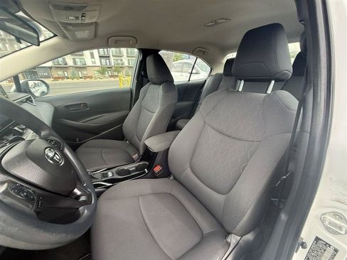 Used 2022 Toyota Corolla LE FWD image 14