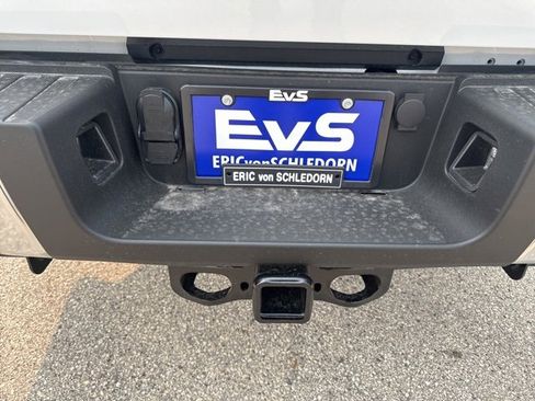 New 2025 Ford F250 XL w/ XL Chrome Package image 17