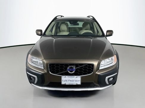 Used 2015 Volvo XC70 3.2 Premier w/ Protection Package AWD/4WD image 6