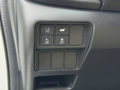 Used 2018 Honda CR-V Touring image 29
