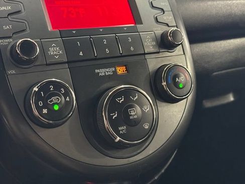 Used 2011 Kia Soul + w/ Audio Pkg FWD image 16