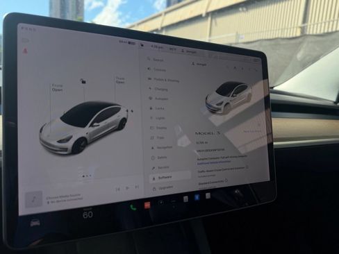 Used 2022 Tesla Model 3 RWD image 20