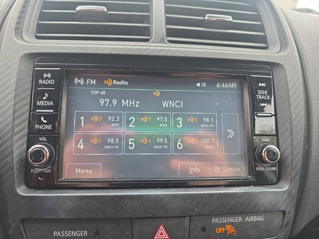 Used 2022 Mitsubishi Outlander Sport ES AWD/4WD image 18