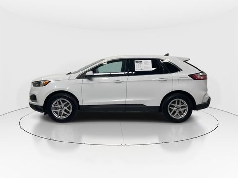 Used 2024 Ford Edge SEL image 5