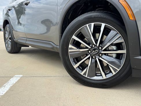 New 2027 INFINITI QX60 Luxe w/ Family Package FWD image 2