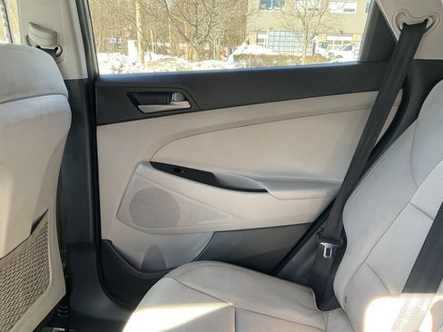 Used 2018 Hyundai Tucson SE image 14