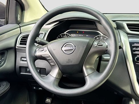 Used 2023 Nissan Murano S AWD/4WD image 14
