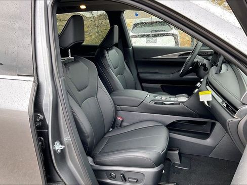 New 2026 INFINITI QX60 Pure image 11