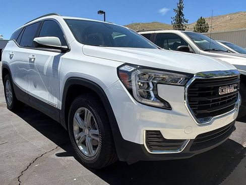 Used 2022 GMC Terrain SLE w/ Driver Convenience Package AWD/4WD image 1