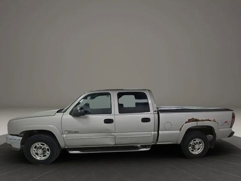 Used 2003 Chevrolet Silverado 1500 LT RWD image 2