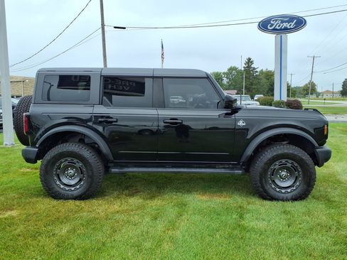 Used 2022 Ford Bronco Outer Banks AWD/4WD image 2