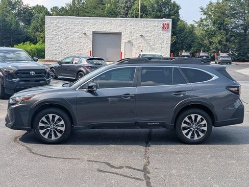 Used 2024 Subaru Outback Limited XT AWD/4WD image 4