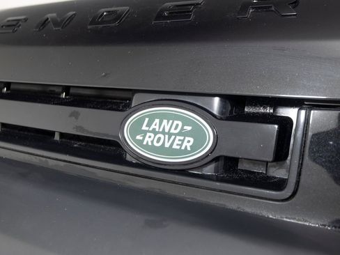 Used 2024 Land Rover Defender 90 X-Dynamic SE AWD/4WD image 37