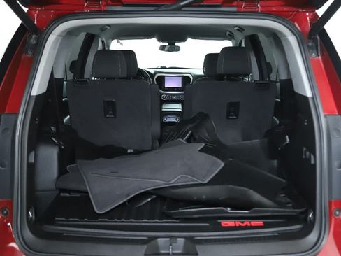 Used 2020 GMC Acadia SLE w/ Driver Convenience Package FWD image 31