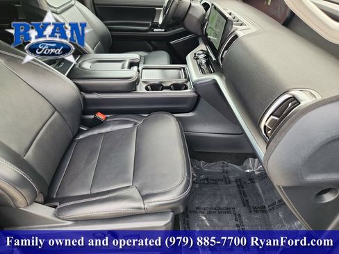 Certified 2025 Ford Expedition Max Platinum AWD/4WD image 10