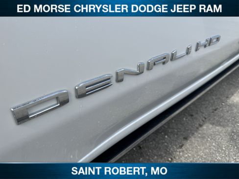 Used 2025 GMC Sierra 3500 Denali Ultimate AWD/4WD image 13