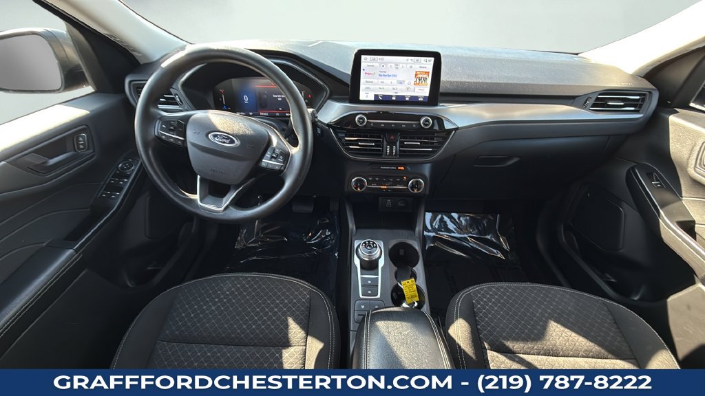 Used 2025 Ford Escape Active AWD/4WD image 14