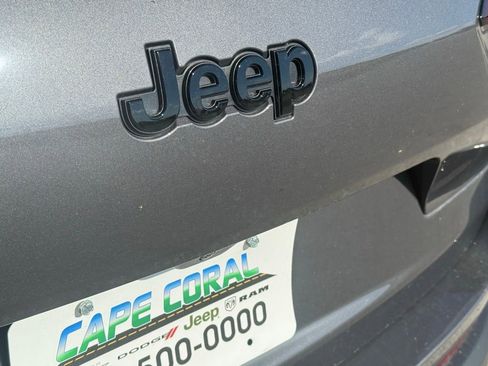 Certified 2025 Jeep Grand Cherokee L Altitude image 34