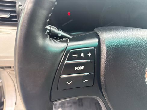 Used 2011 Lexus RX 350 2WD w/ Premium Pkg image 9