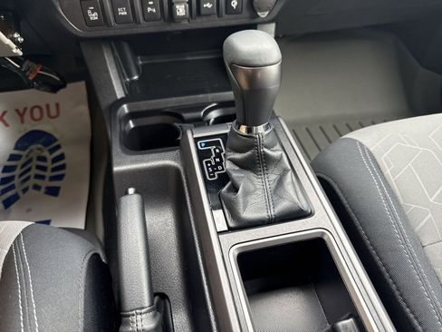 Used 2023 Toyota Tacoma TRD Sport w/ Technology Package AWD/4WD image 19