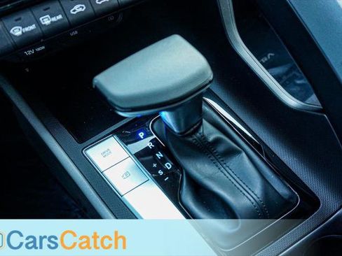 Used 2022 Hyundai Elantra SEL image 36