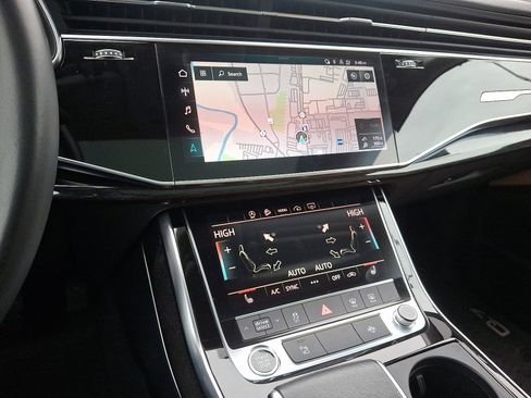 Used 2022 Audi Q7 Premium Plus w/ Premium Plus Package image 23