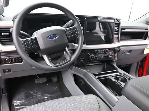 New 2026 Ford F250 XLT w/ XLT Premium Package AWD/4WD image 11