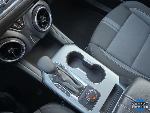 Used 2025 Chevrolet Blazer LT image 24